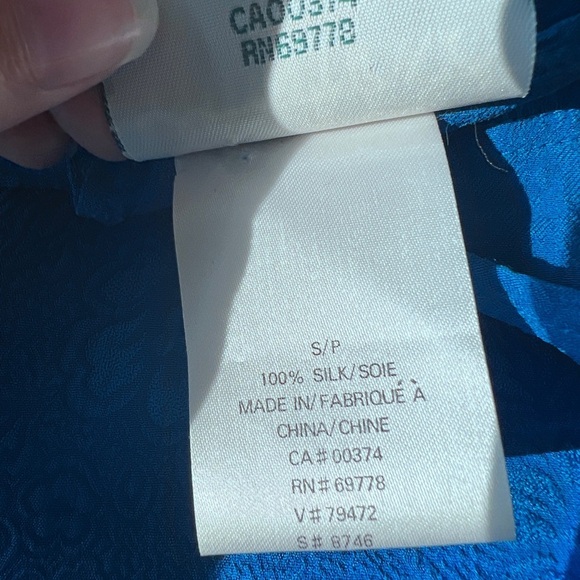 80s Vintage Northern Traditions Womens Blue 100% Silk Floral Flowy Top Small - Picture 7 of 10